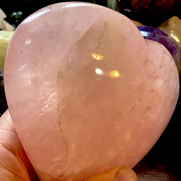 Huge Rose Quartz Crystal Heart Carving With Flash And Rainbows! - Picture 11 of 12